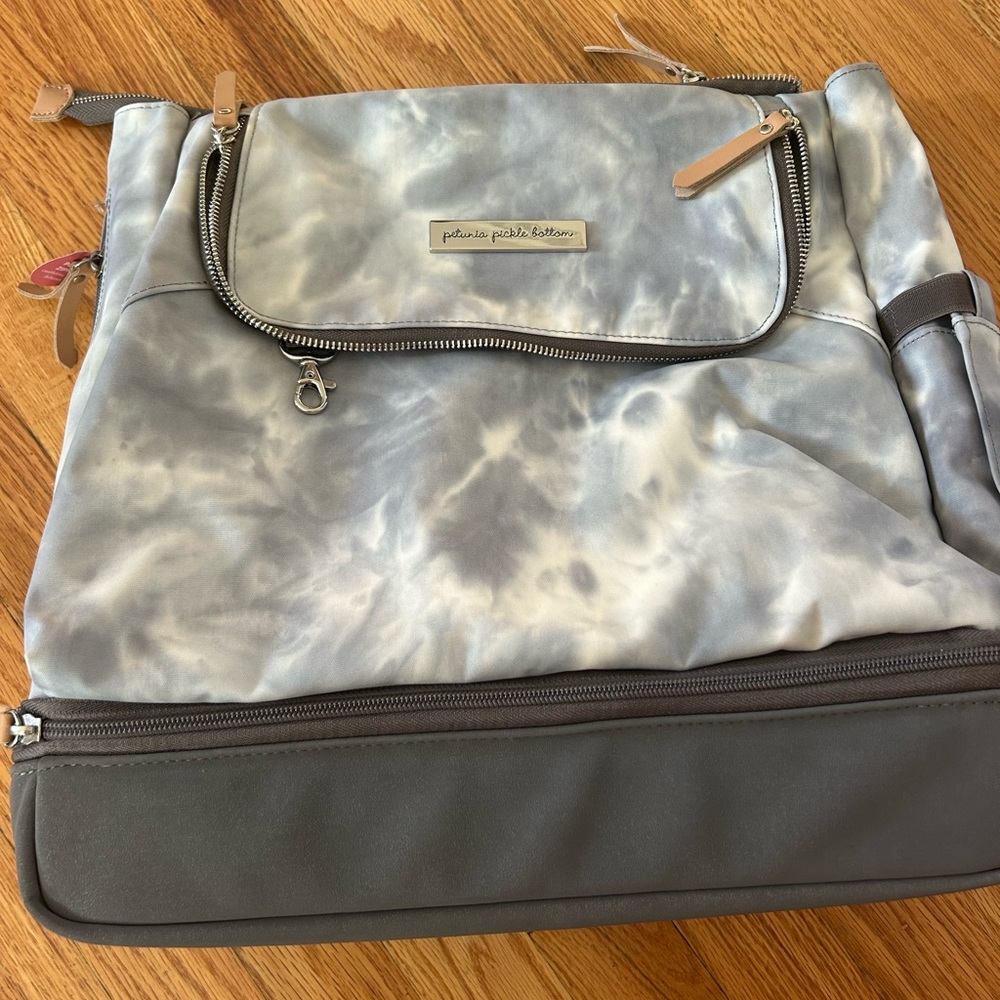 Petunia Pickle Bottom Pivot Pack - Grey